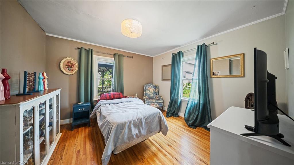 509 Queensway W, Simcoe, ON - Indoor Photo Showing Bedroom