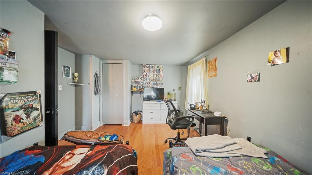 509 Queensway W, Simcoe, ON - Indoor Photo Showing Bedroom