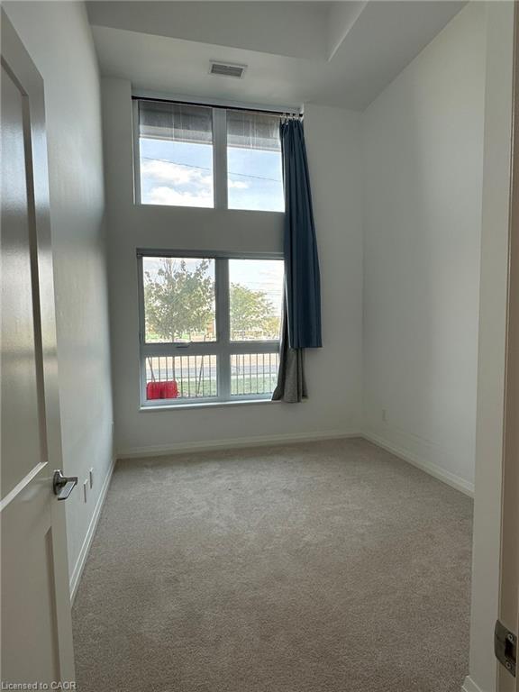 107-101 Golden Eagle Road, Waterloo, ON - Indoor Photo Showing Other Room