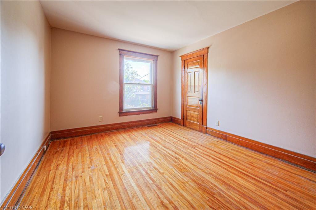 76 Roseview Avenue, Cambridge, ON