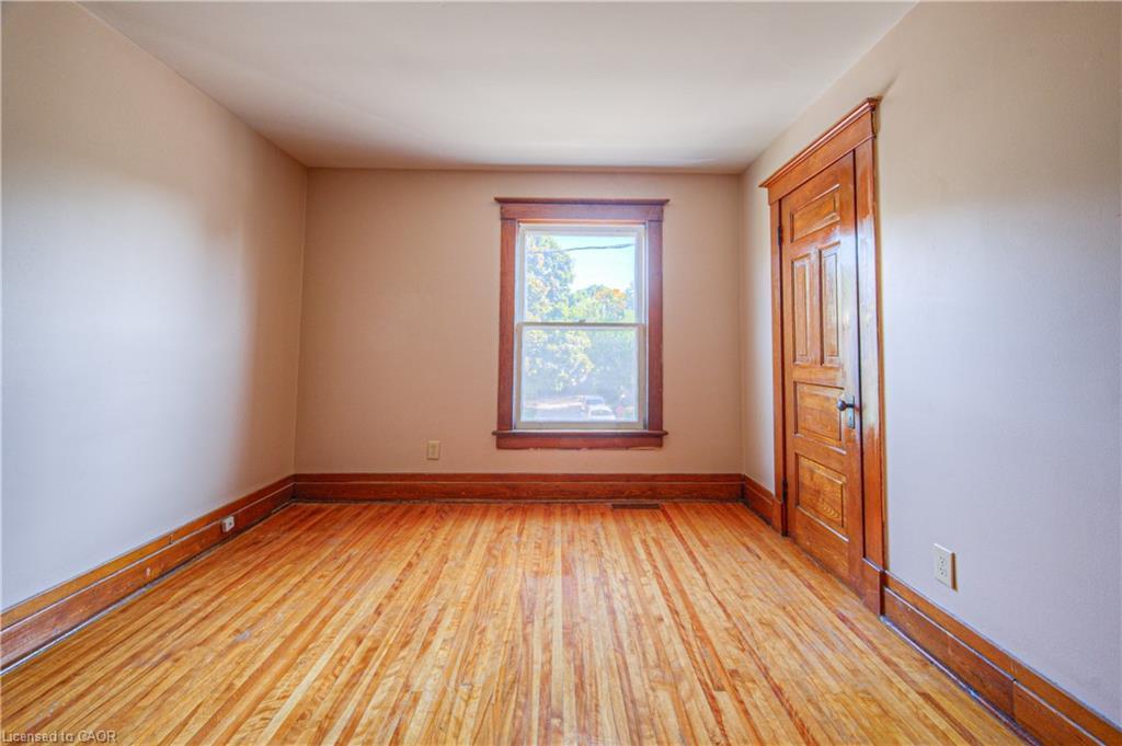 76 Roseview Avenue, Cambridge, ON