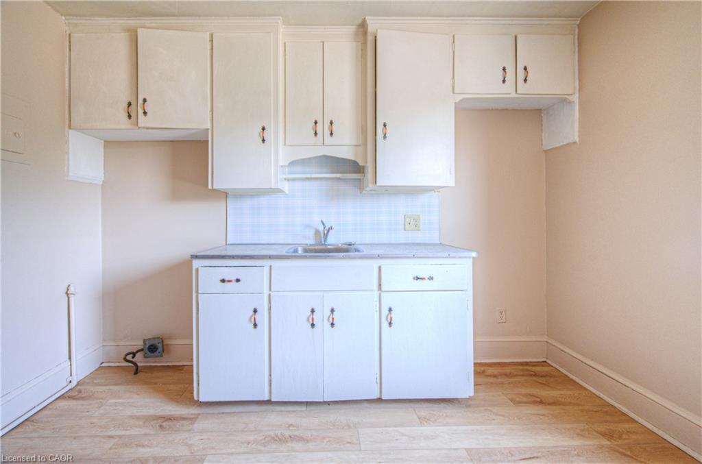 76 Roseview Avenue, Cambridge, ON