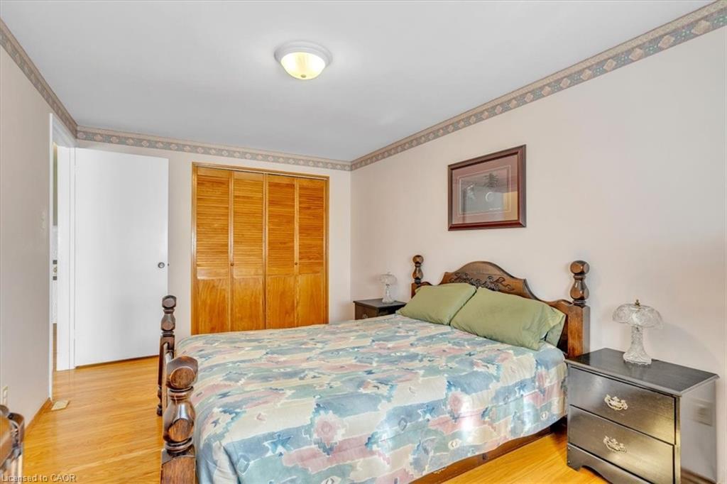 21 Willis Drive, Brampton, ON - Indoor Photo Showing Bedroom