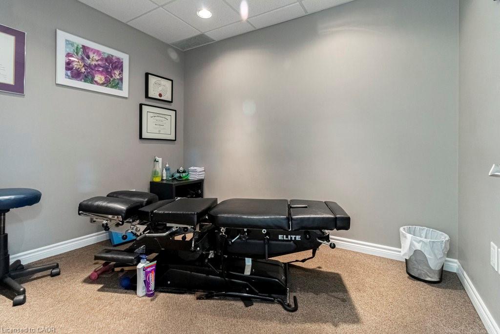 868 King Street W, Hamilton, ON