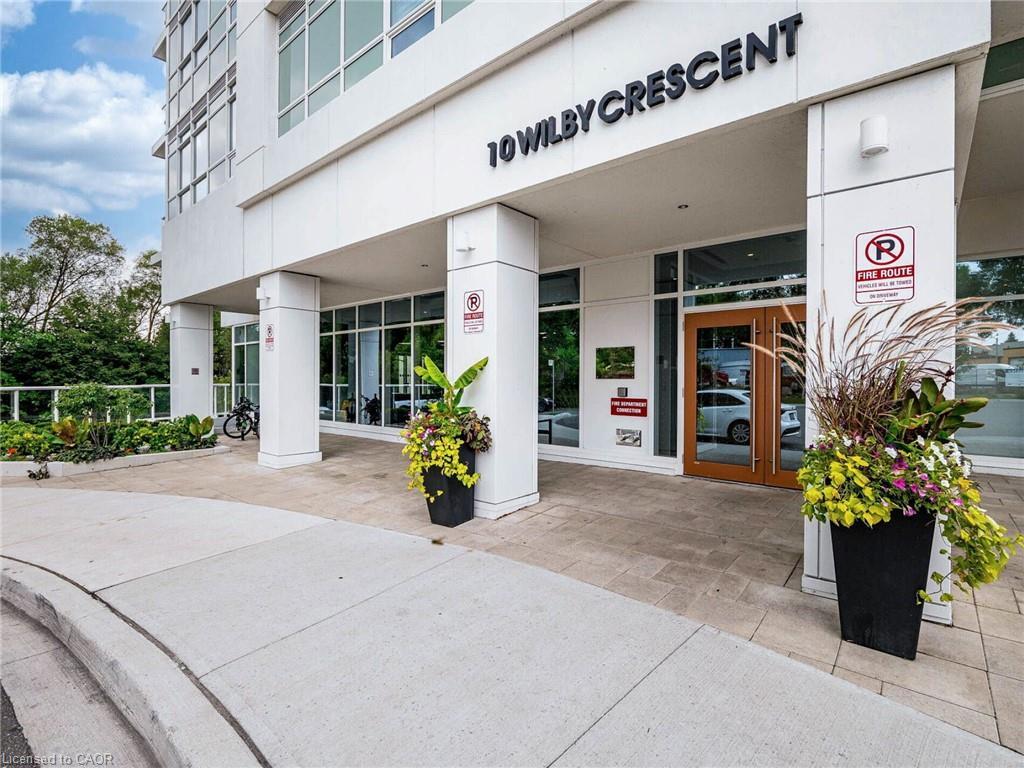 802-10 Wilby Crescent, Toronto, ON - Outdoor