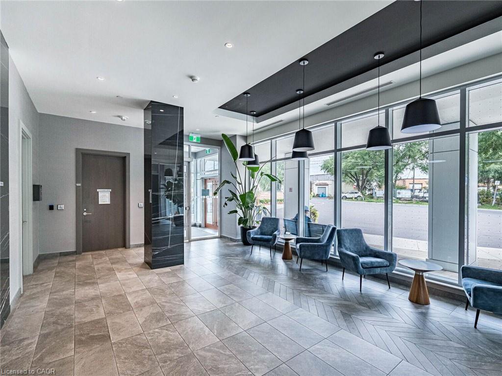 802-10 Wilby Crescent, Toronto, ON - Indoor