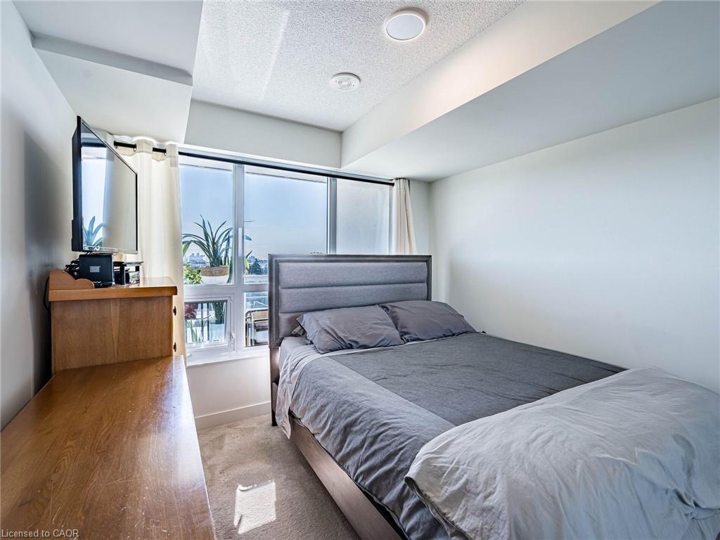 802-10 Wilby Crescent, Toronto, ON - Indoor Photo Showing Bedroom