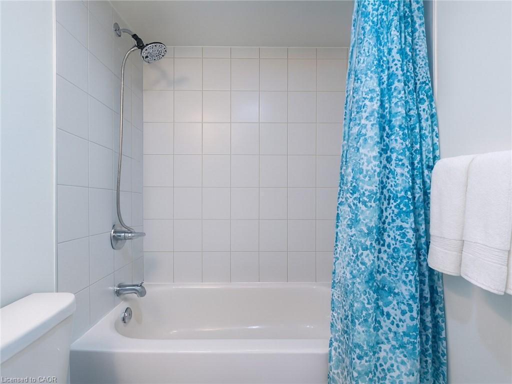 802-10 Wilby Crescent, Toronto, ON - Indoor Photo Showing Bathroom