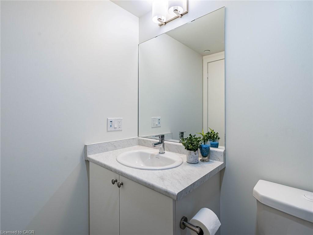 802-10 Wilby Crescent, Toronto, ON - Indoor Photo Showing Bathroom