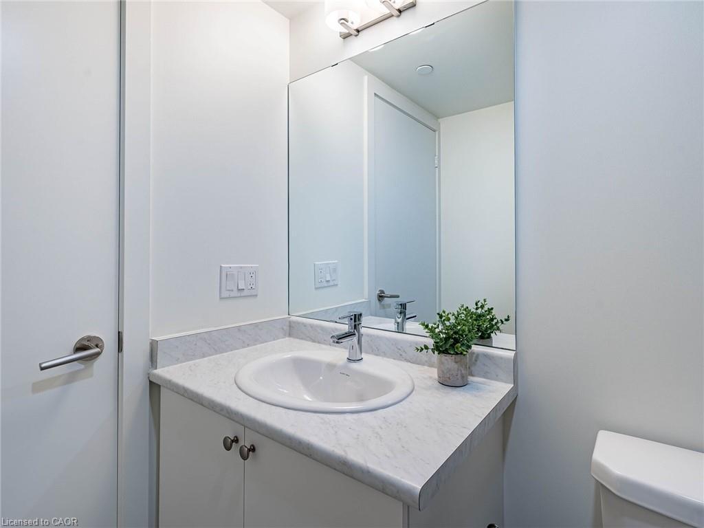 802-10 Wilby Crescent, Toronto, ON - Indoor Photo Showing Bathroom