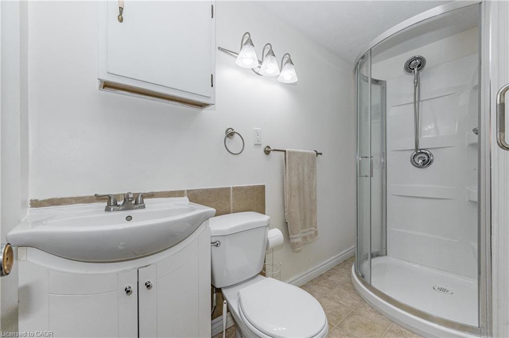 217 Mitchell Street, Port Colborne, ON - Indoor Photo Showing Bathroom