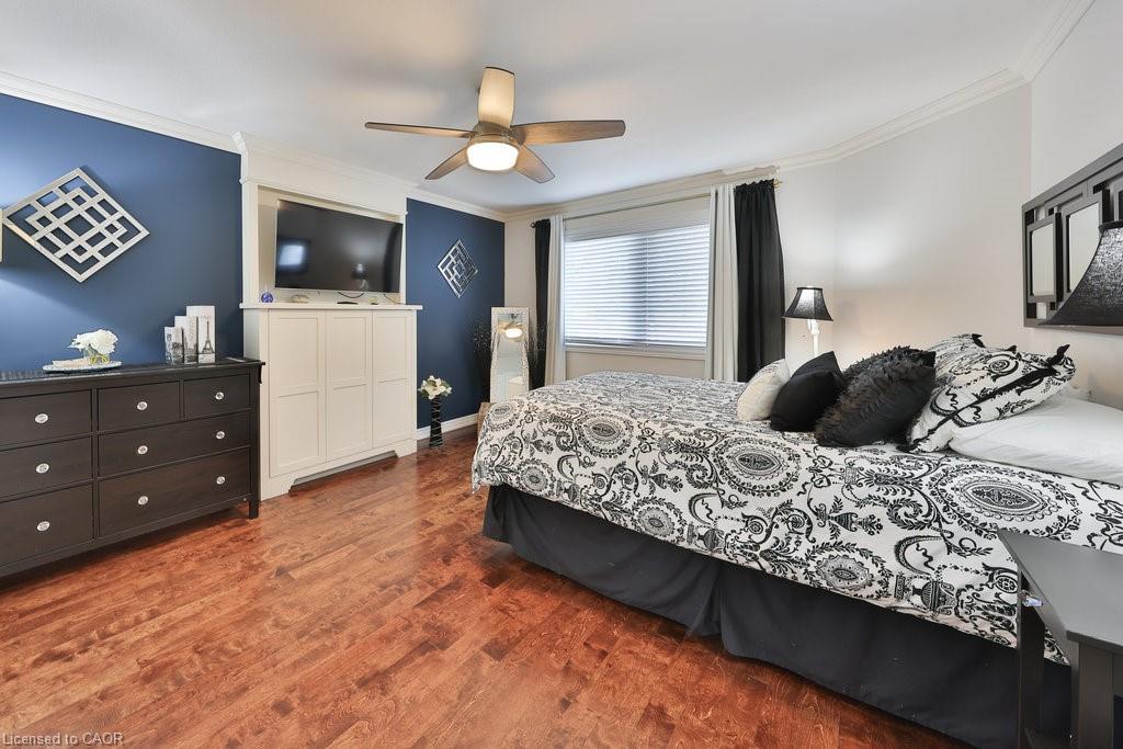 2304 Sovereign Street, Oakville, ON - Indoor Photo Showing Bedroom