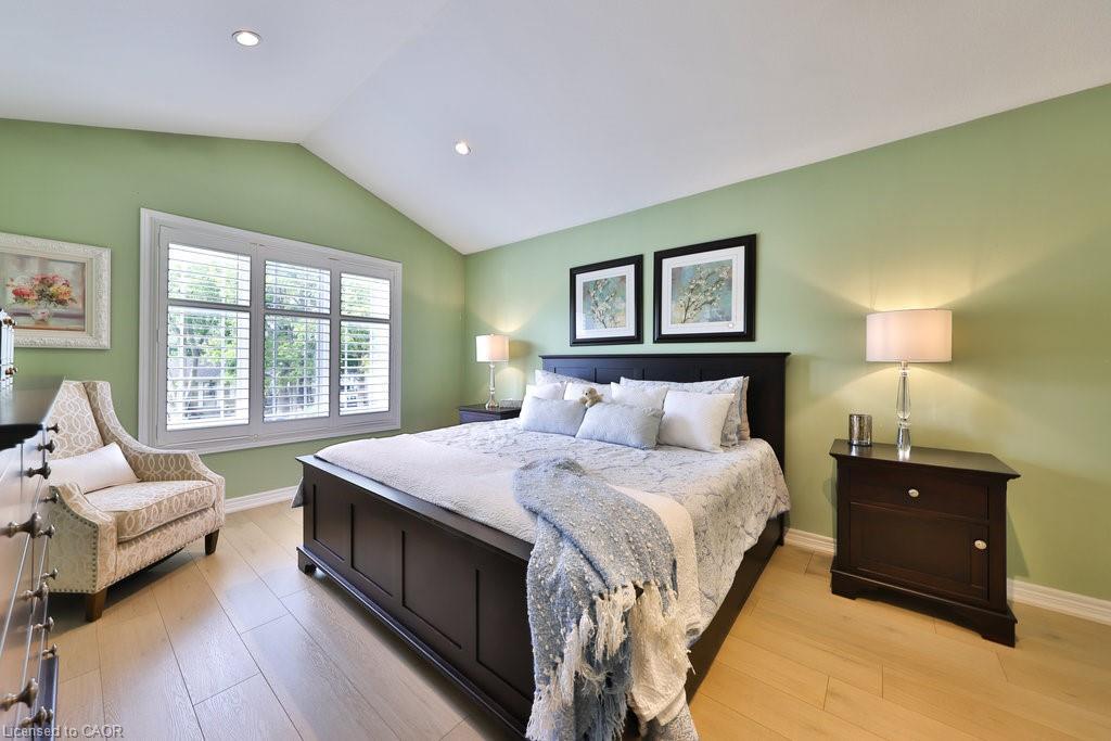 2304 Sovereign Street, Oakville, ON - Indoor Photo Showing Bedroom