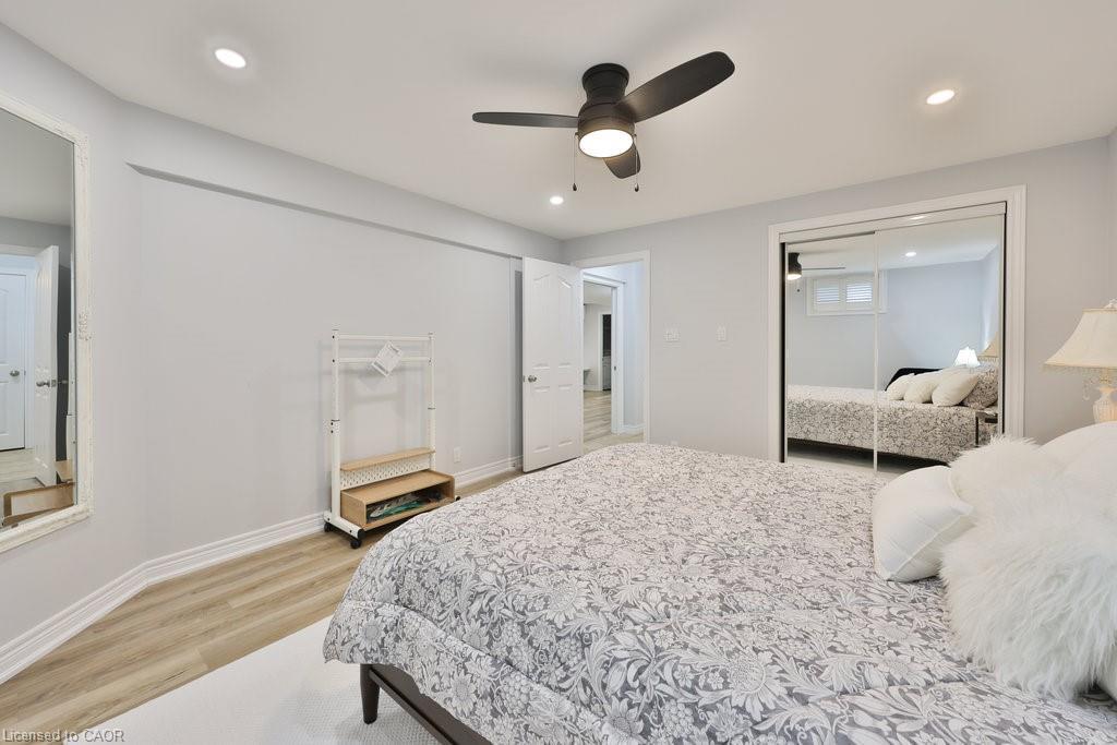 2304 Sovereign Street, Oakville, ON - Indoor Photo Showing Bedroom