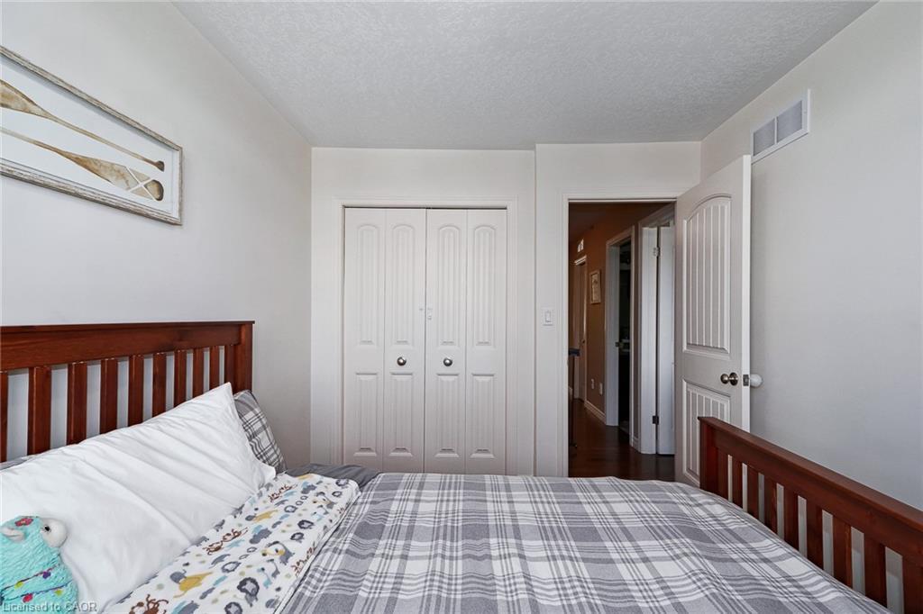 72 Silver Glen Boulevard, Collingwood, ON - Indoor Photo Showing Bedroom