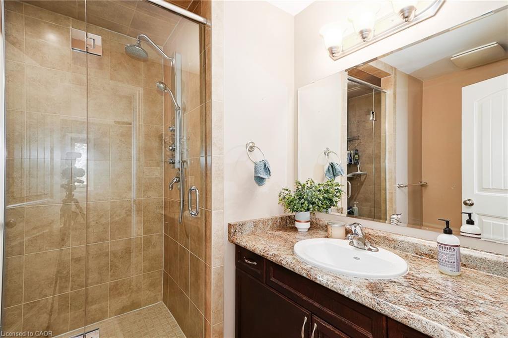 72 Silver Glen Boulevard, Collingwood, ON - Indoor Photo Showing Bathroom