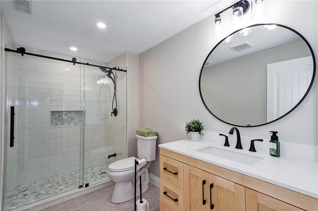 72 Silver Glen Boulevard, Collingwood, ON - Indoor Photo Showing Bathroom