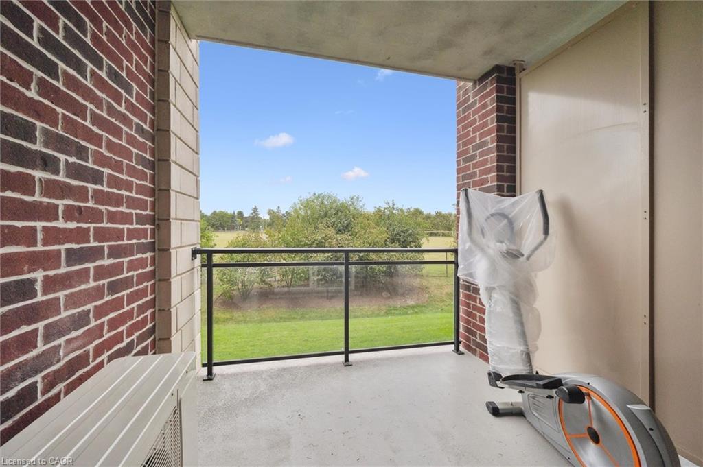 122-1440 Gordon Street, Guelph, ON - With Exterior