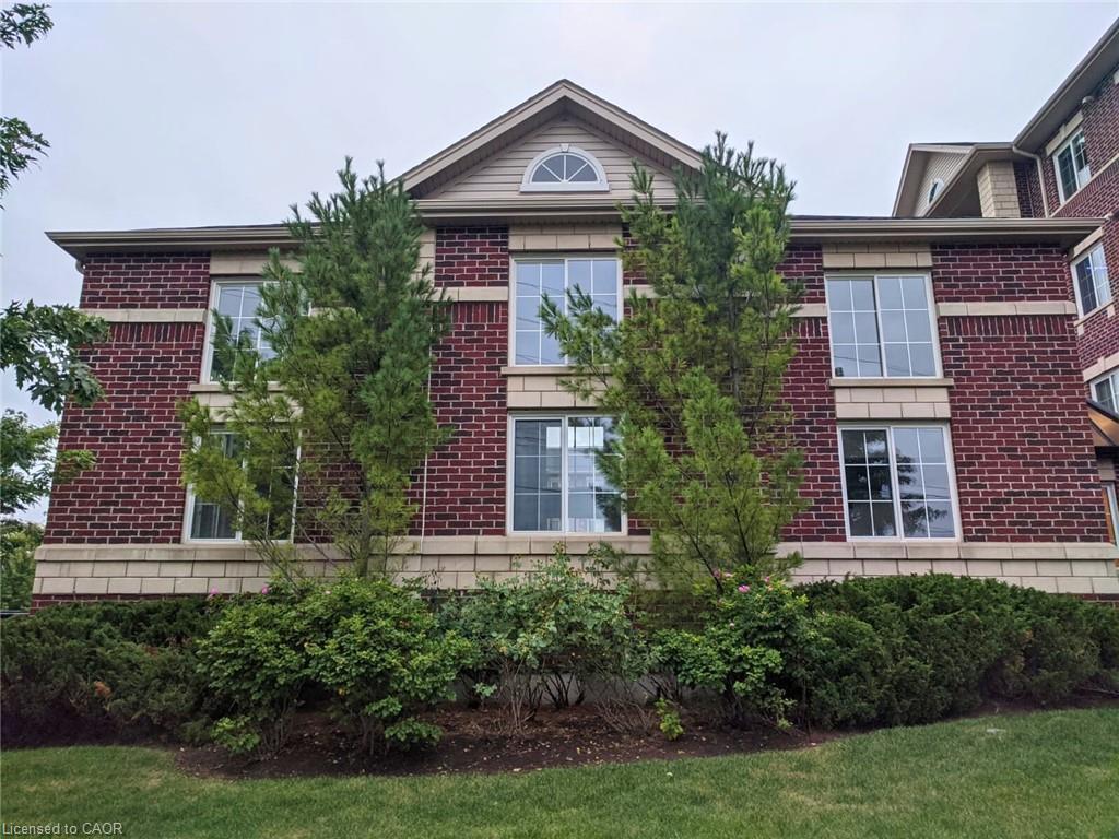 122-1440 Gordon Street, Guelph, ON - Outdoor