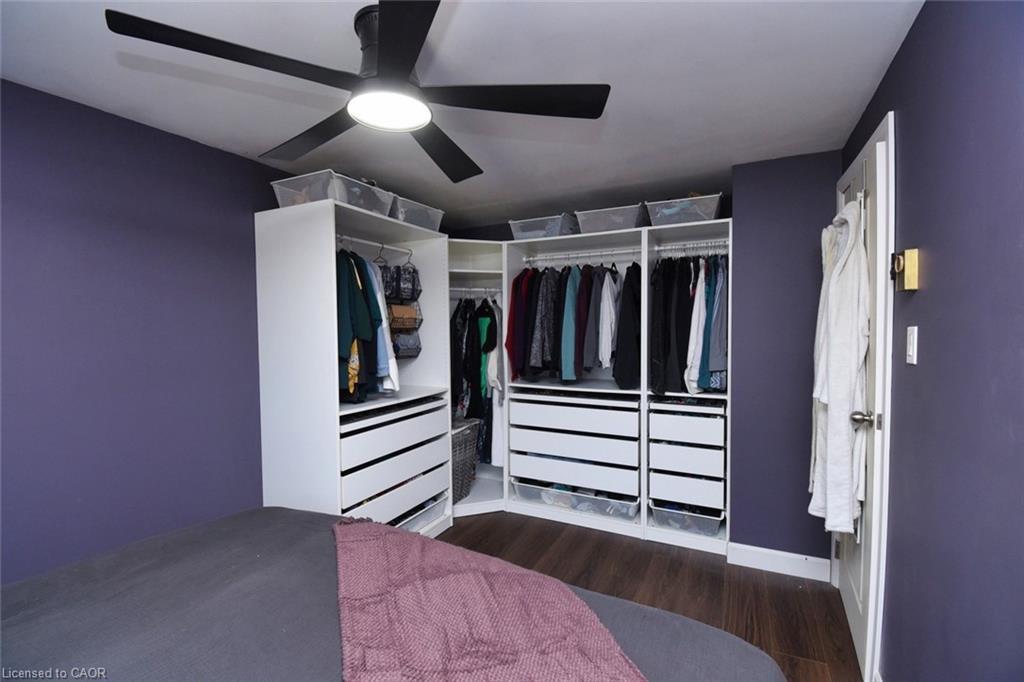 302 Linden Drive, Cambridge, ON - Indoor Photo Showing Bedroom