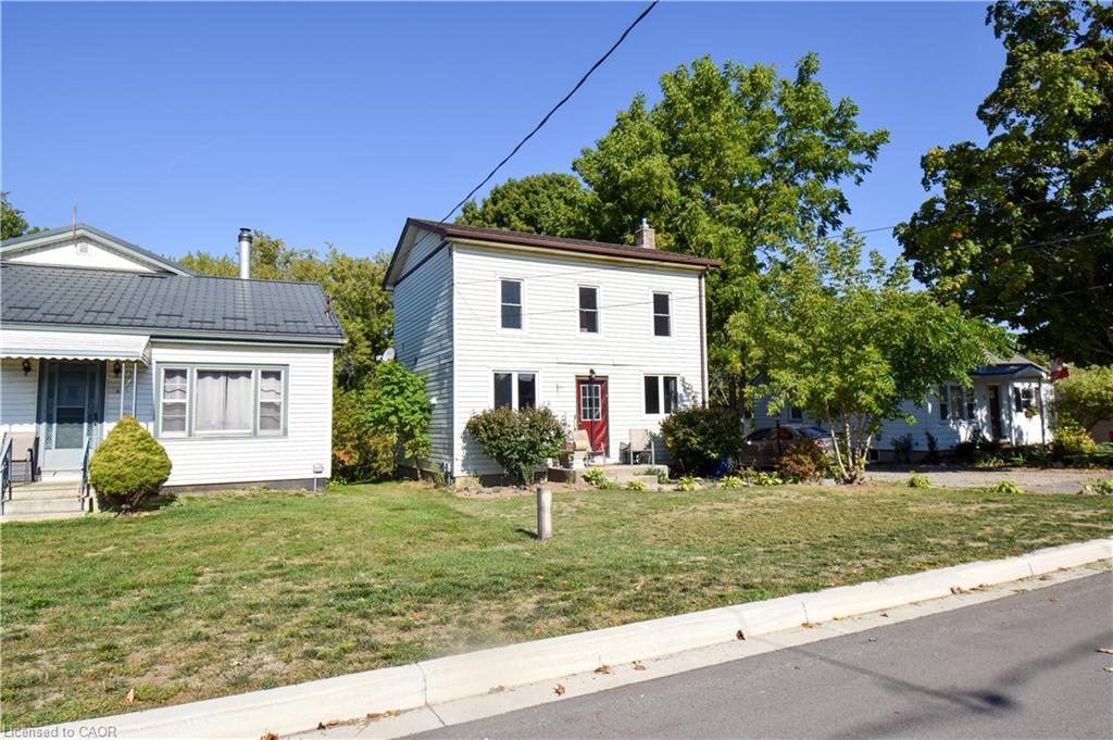 39 Young Street, Tillsonburg, ON - Outdoor With Facade