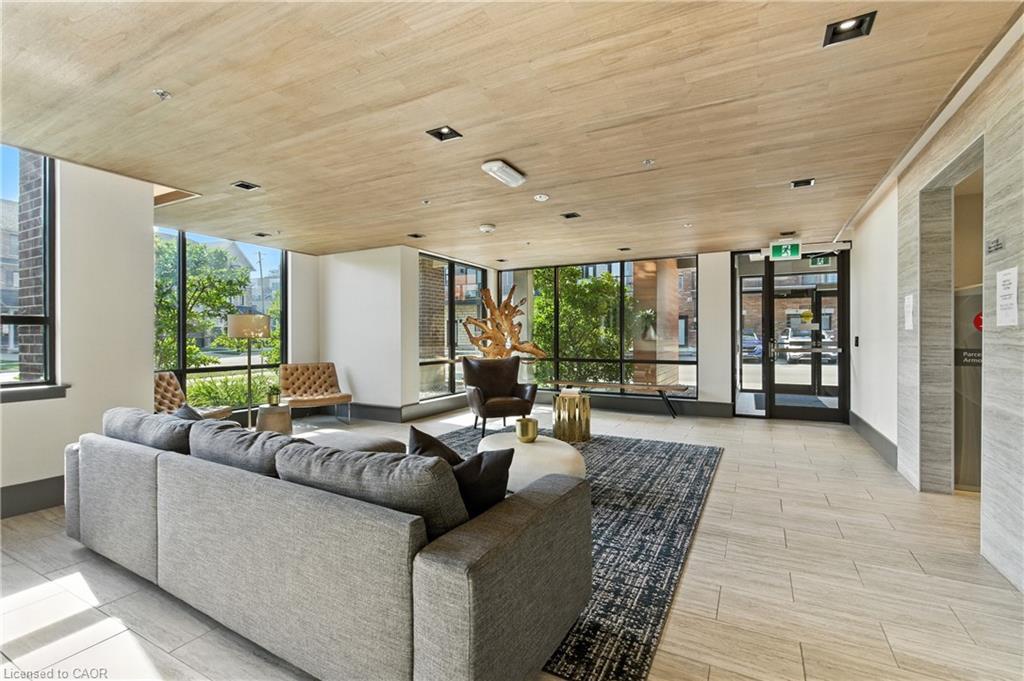 310-10 Esplanade Lane, Grimsby, ON - Outdoor With Exterior