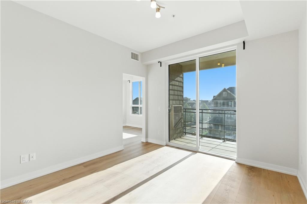 310-10 Esplanade Lane, Grimsby, ON - With Exterior