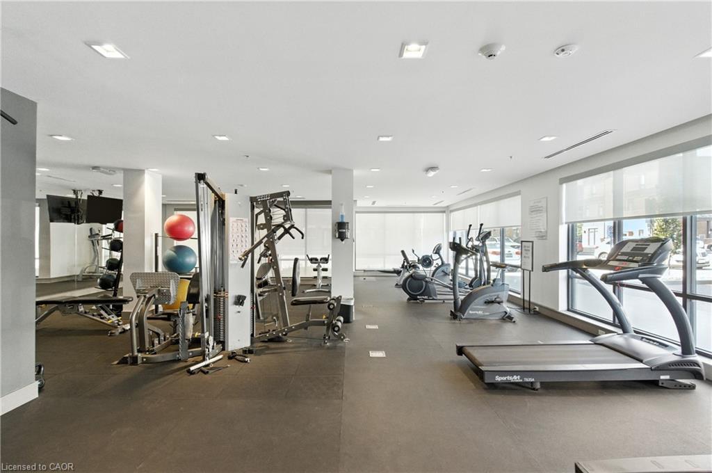 310-10 Esplanade Lane, Grimsby, ON - Indoor Photo Showing Gym Room