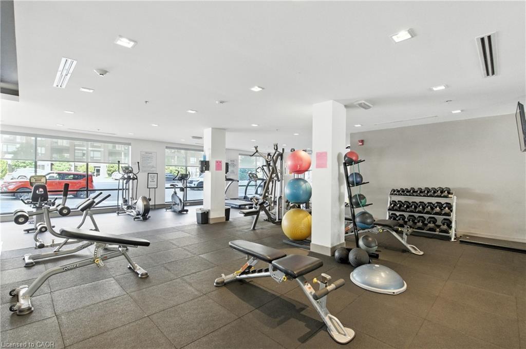 310-10 Esplanade Lane, Grimsby, ON - Indoor Photo Showing Gym Room