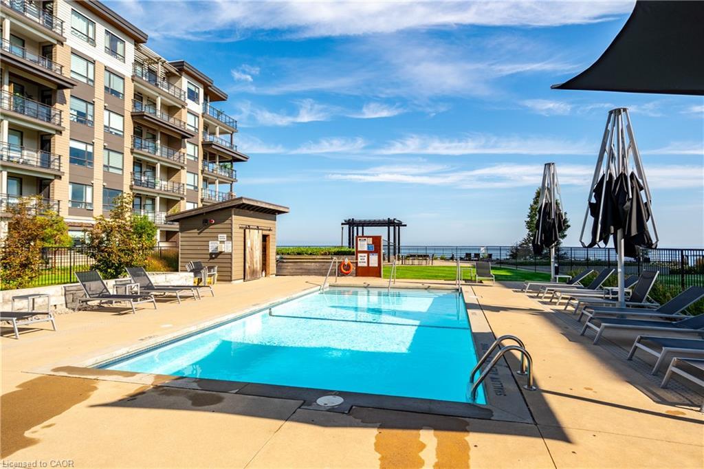 310-10 Esplanade Lane, Grimsby, ON - Outdoor With In Ground Pool