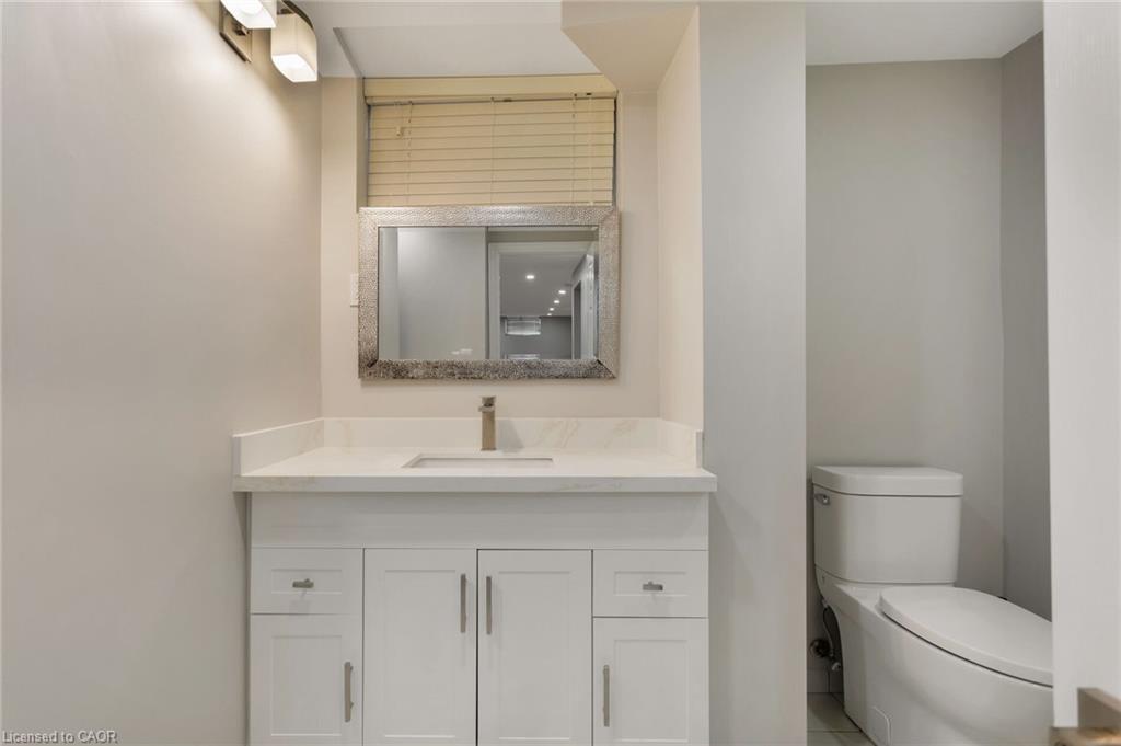 1181 Newton Road, Oakville, ON - Indoor Photo Showing Bathroom