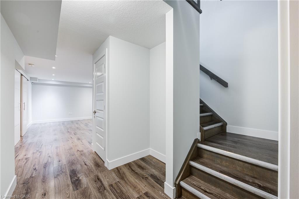 2527 Holbrook Drive, London, ON - Indoor Photo Showing Other Room