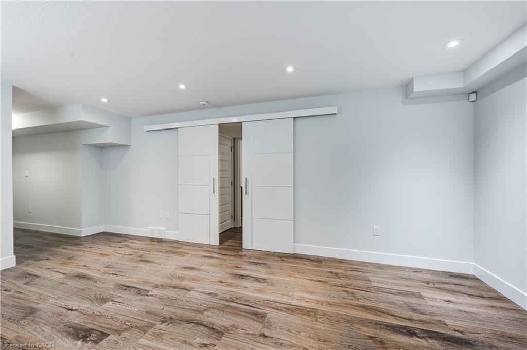 2527 Holbrook Drive, London, ON - Indoor Photo Showing Other Room