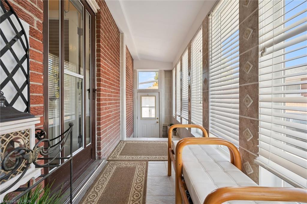 136 Fairway Road N, Kitchener, ON - With Exterior