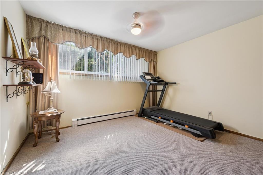 136 Fairway Road N, Kitchener, ON - Indoor Photo Showing Gym Room