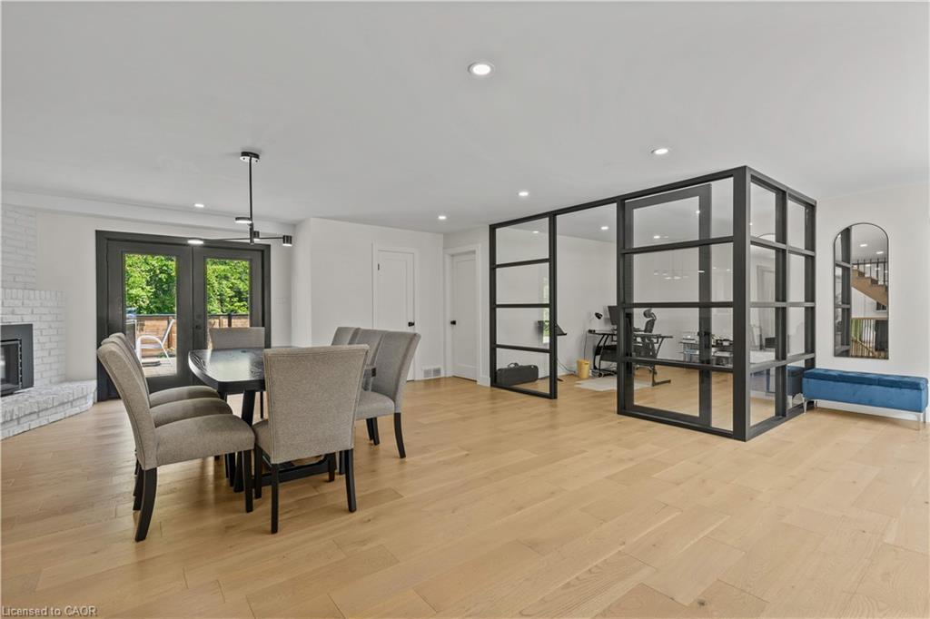 514 Oxbow Road, Waterloo, ON - Indoor Photo Showing Other Room With Fireplace