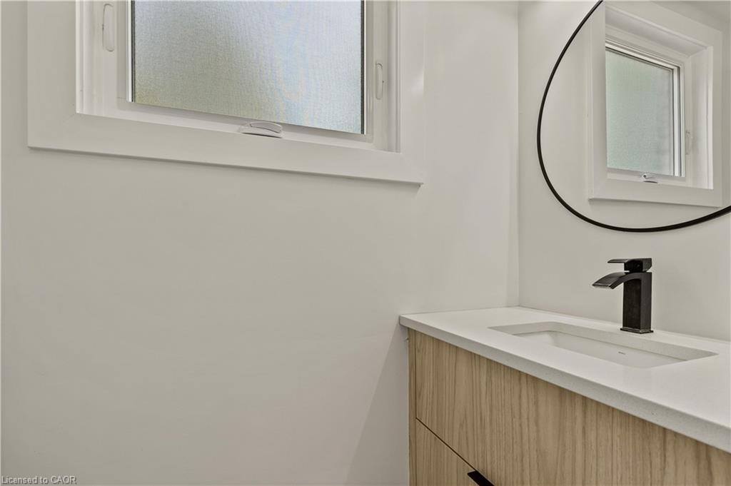 514 Oxbow Road, Waterloo, ON - Indoor Photo Showing Bathroom