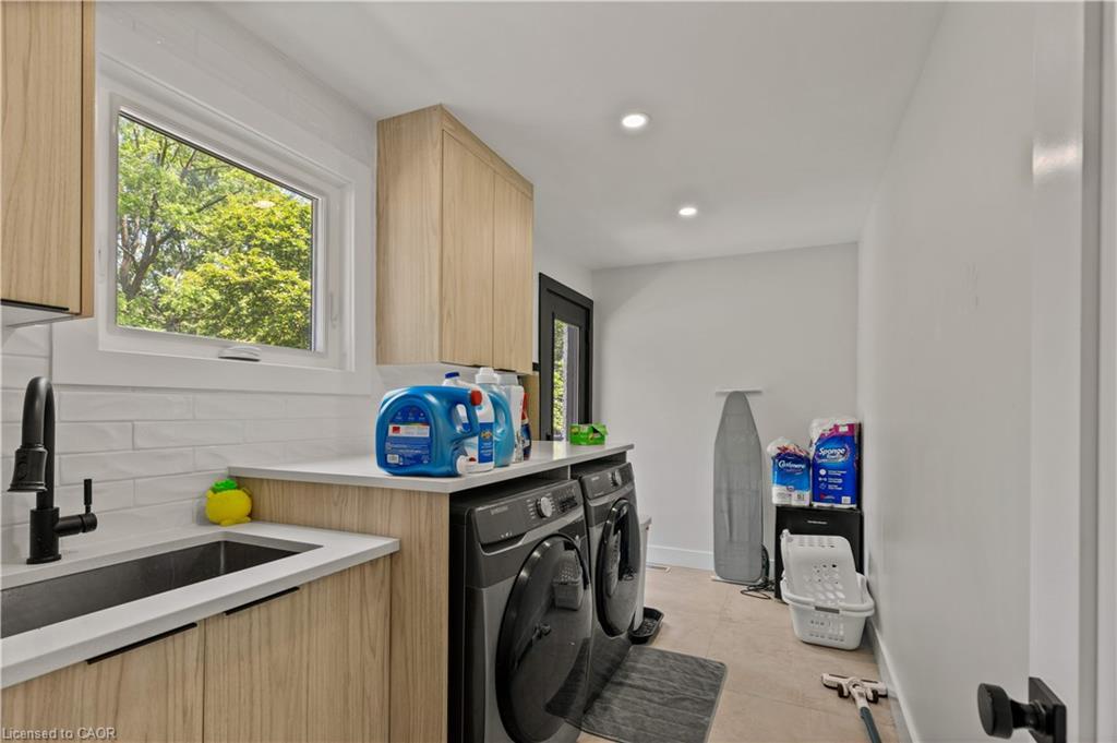 514 Oxbow Road, Waterloo, ON - Indoor