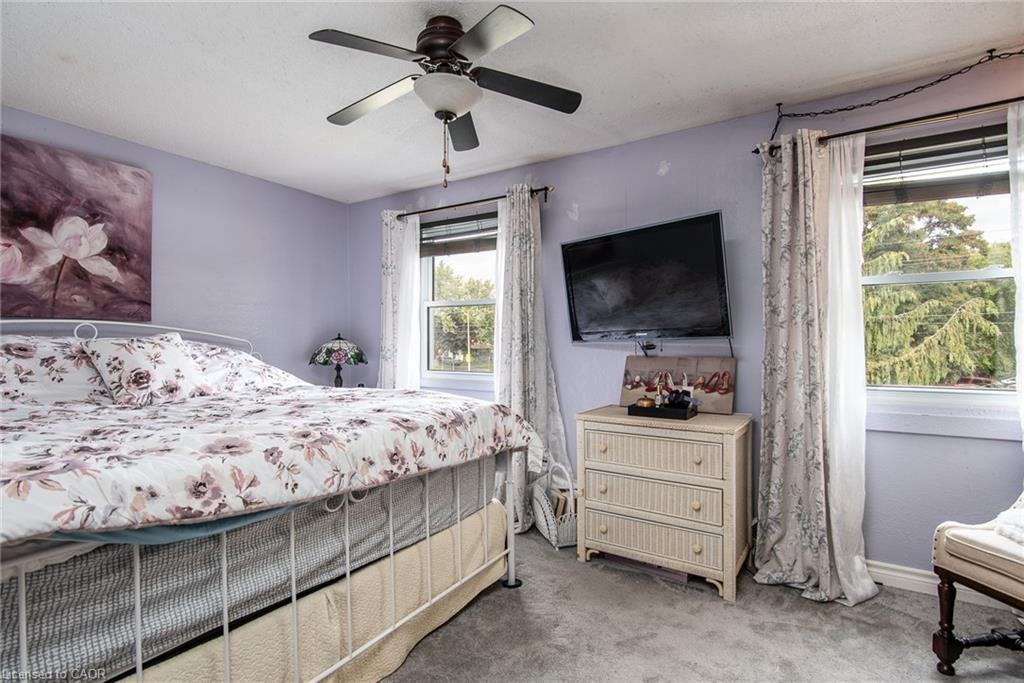 568 Strasburg Road, Kitchener, ON - Indoor Photo Showing Bedroom