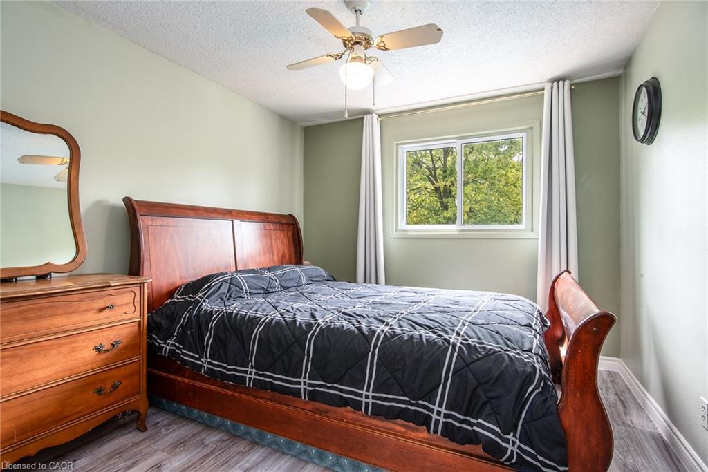568 Strasburg Road, Kitchener, ON - Indoor Photo Showing Bedroom