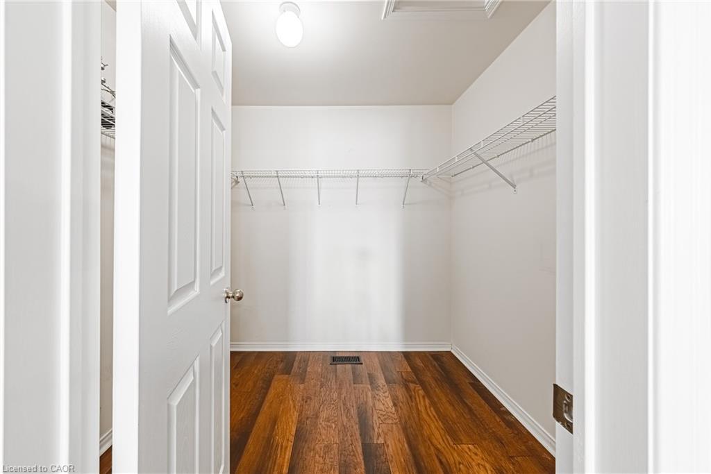 9-3333 New Street, Burlington, ON - Indoor Photo Showing Other Room