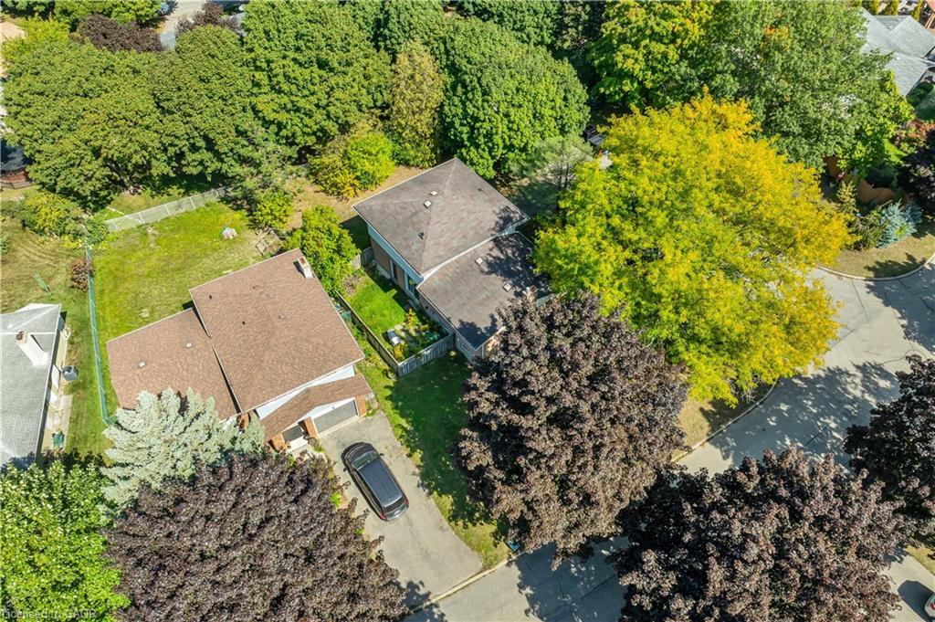 395 Mossom Place, Waterloo, ON - Outdoor