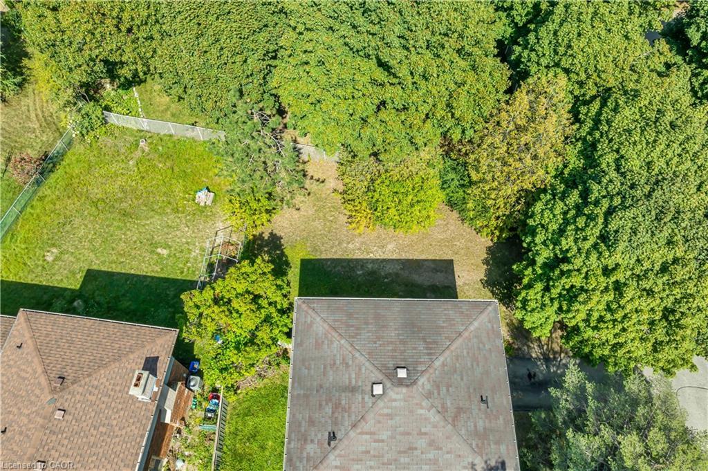 395 Mossom Place, Waterloo, ON - Outdoor