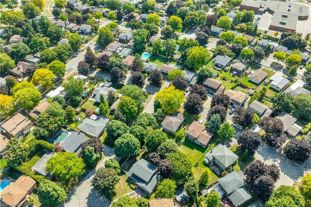 395 Mossom Place, Waterloo, ON - Outdoor With View