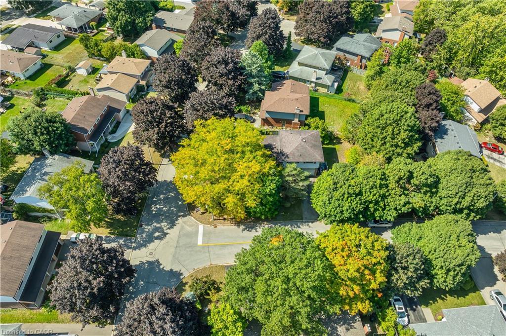 395 Mossom Place, Waterloo, ON - Outdoor With View