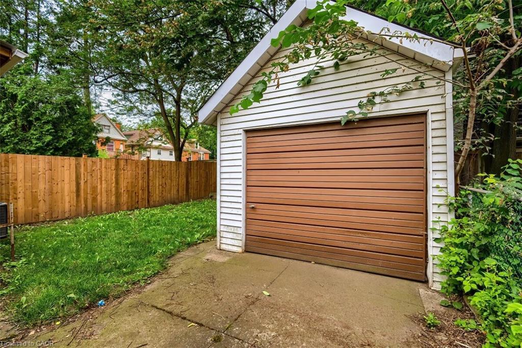 30 Webber Avenue, Hamilton, ON - Outdoor