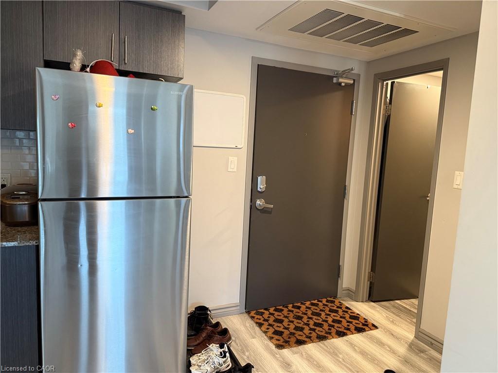 B506-275 Larch Street, Waterloo, ON - Indoor