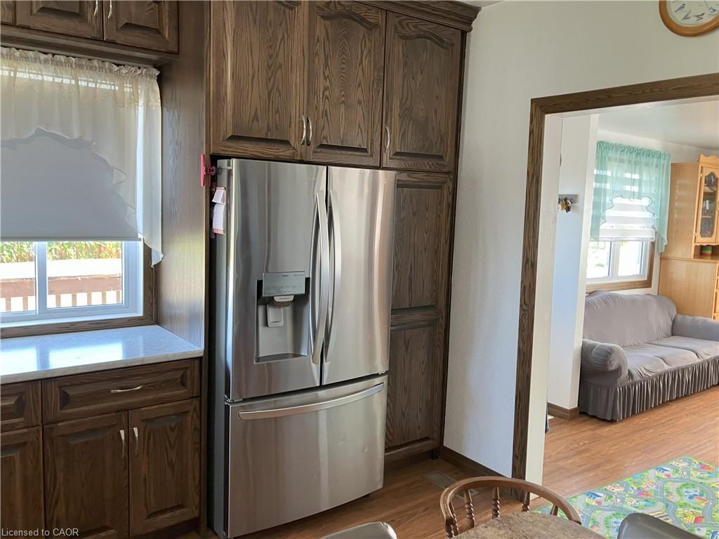 1716 Bruce Rd 86 Road, Lucknow, ON - Indoor Photo Showing Kitchen