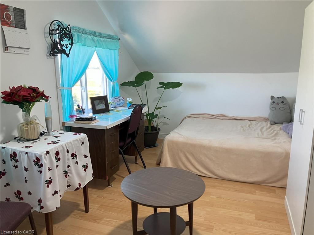 1716 Bruce Rd 86 Road, Lucknow, ON - Indoor Photo Showing Bedroom