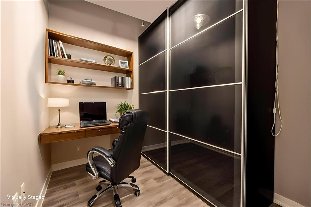 304-85 Robinson Street, Hamilton, ON - Indoor Photo Showing Office